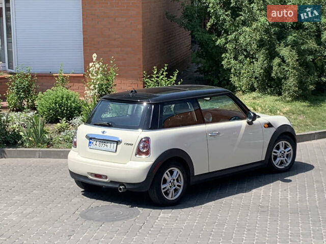 Білий Міні Hatch, об'ємом двигуна 1.6 л та пробігом 115 тис. км за 6900 $, фото 7 на Automoto.ua