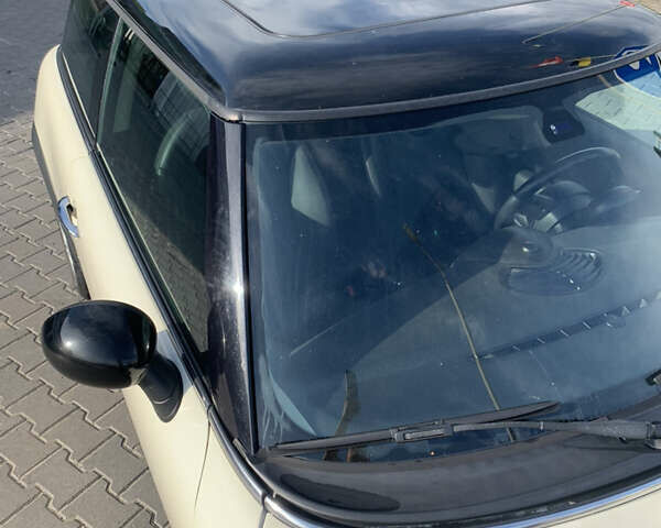 Білий Міні Hatch, об'ємом двигуна 1.6 л та пробігом 115 тис. км за 6900 $, фото 6 на Automoto.ua