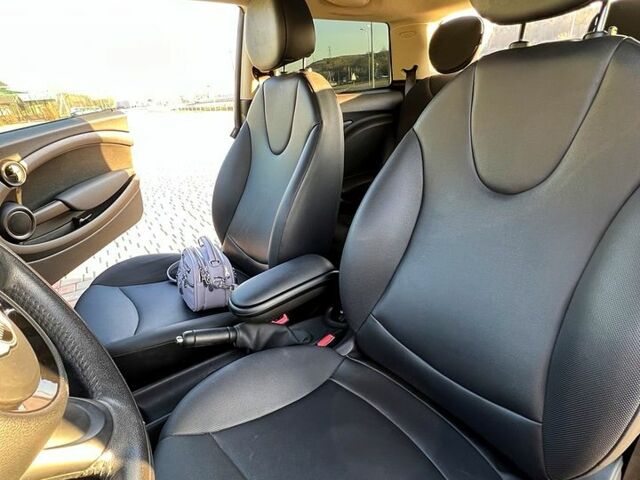 Белый Мини Hatch, объемом двигателя 1.6 л и пробегом 189 тыс. км за 8000 $, фото 10 на Automoto.ua