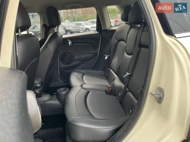 Белый Мини Hatch, объемом двигателя 1.5 л и пробегом 138 тыс. км за 9190 $, фото 9 на Automoto.ua