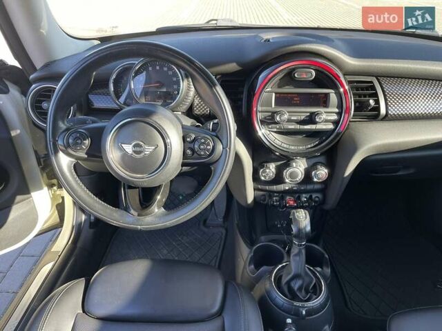 Білий Міні Hatch, об'ємом двигуна 2 л та пробігом 171 тис. км за 10800 $, фото 19 на Automoto.ua