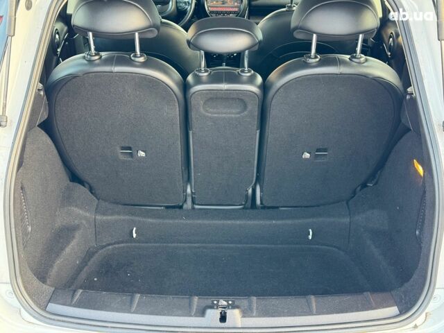 Білий Міні Hatch, об'ємом двигуна 1.6 л та пробігом 159 тис. км за 10990 $, фото 17 на Automoto.ua