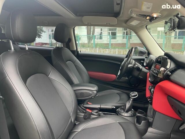 Белый Мини Hatch, объемом двигателя 1.5 л и пробегом 94 тыс. км за 11990 $, фото 19 на Automoto.ua