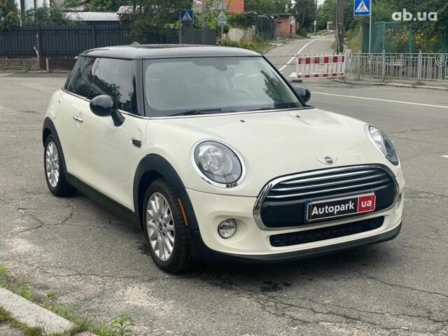 Белый Мини Hatch, объемом двигателя 1.5 л и пробегом 94 тыс. км за 11990 $, фото 2 на Automoto.ua