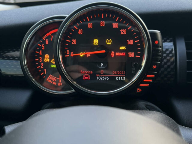 Белый Мини Hatch, объемом двигателя 2 л и пробегом 103 тыс. км за 13200 $, фото 3 на Automoto.ua