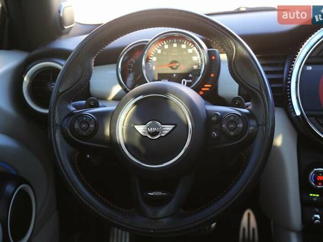 Білий Міні Hatch, об'ємом двигуна 2 л та пробігом 83 тис. км за 22000 $, фото 16 на Automoto.ua