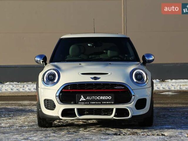 Білий Міні Hatch, об'ємом двигуна 2 л та пробігом 83 тис. км за 22000 $, фото 1 на Automoto.ua