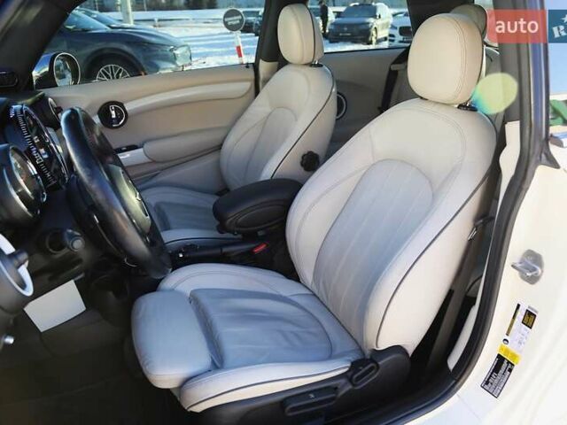 Білий Міні Hatch, об'ємом двигуна 2 л та пробігом 83 тис. км за 22000 $, фото 8 на Automoto.ua