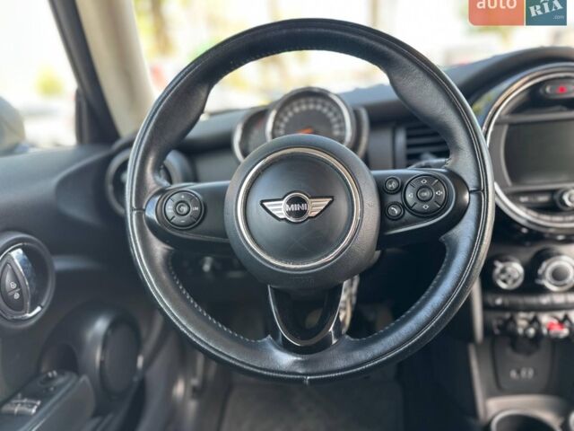 Белый Мини Hatch, объемом двигателя 1.2 л и пробегом 83 тыс. км за 13990 $, фото 22 на Automoto.ua