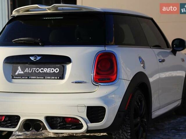 Білий Міні Hatch, об'ємом двигуна 2 л та пробігом 83 тис. км за 22000 $, фото 7 на Automoto.ua