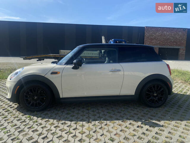 Белый Мини Hatch, объемом двигателя 1.5 л и пробегом 90 тыс. км за 10550 $, фото 3 на Automoto.ua