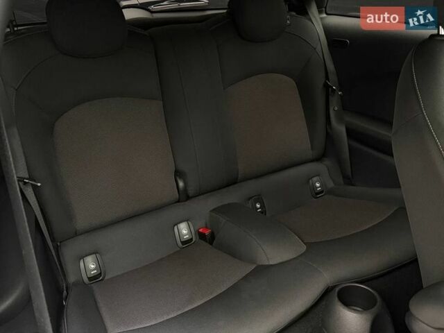 Белый Мини Hatch, объемом двигателя 1.5 л и пробегом 58 тыс. км за 16490 $, фото 11 на Automoto.ua