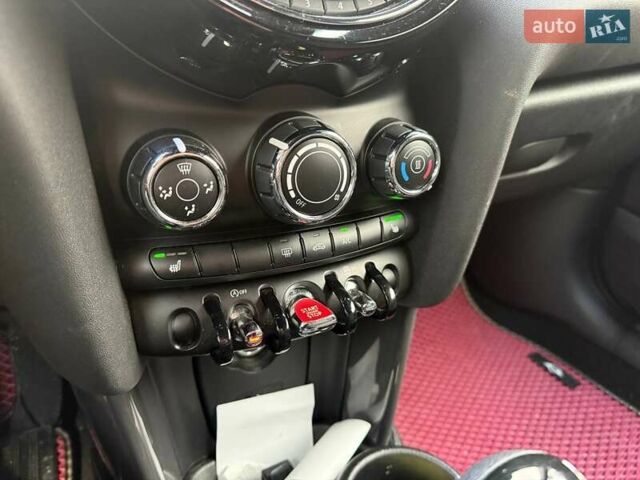 Білий Міні Hatch, об'ємом двигуна 1.5 л та пробігом 57 тис. км за 17490 $, фото 18 на Automoto.ua