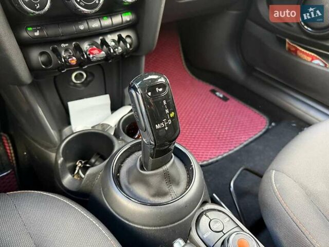 Білий Міні Hatch, об'ємом двигуна 1.5 л та пробігом 57 тис. км за 17490 $, фото 19 на Automoto.ua