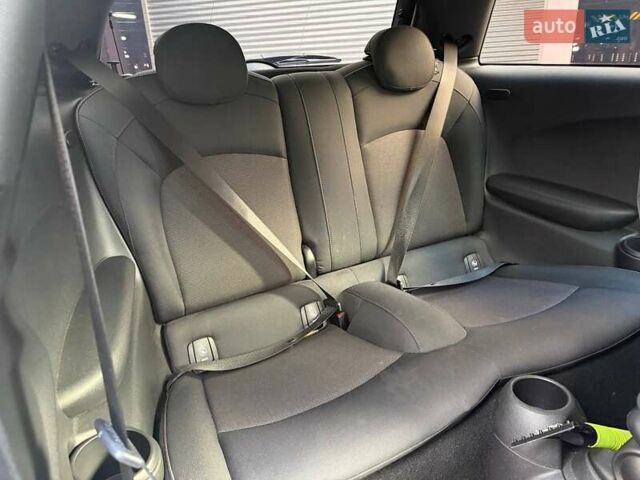 Білий Міні Hatch, об'ємом двигуна 1.5 л та пробігом 57 тис. км за 17490 $, фото 8 на Automoto.ua