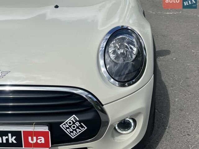 Білий Міні Hatch, об'ємом двигуна 1.5 л та пробігом 58 тис. км за 13890 $, фото 4 на Automoto.ua