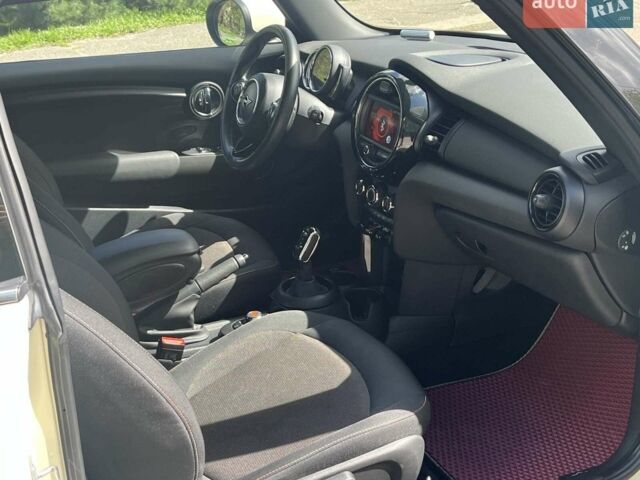 Білий Міні Hatch, об'ємом двигуна 1.5 л та пробігом 58 тис. км за 13890 $, фото 25 на Automoto.ua