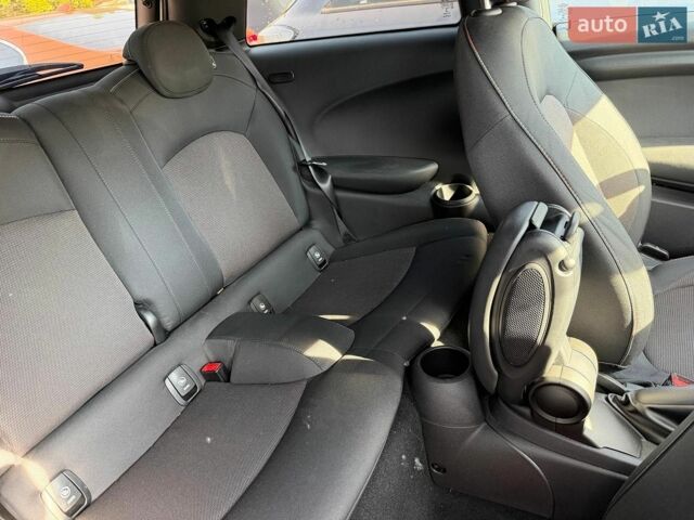 Білий Міні Hatch, об'ємом двигуна 1.5 л та пробігом 58 тис. км за 13540 $, фото 22 на Automoto.ua