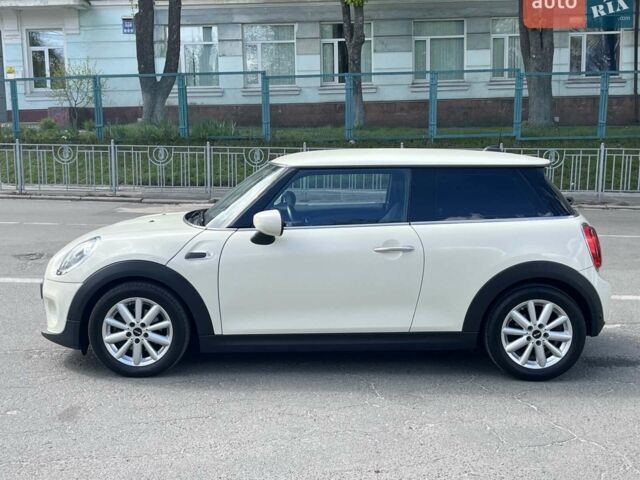 Білий Міні Hatch, об'ємом двигуна 1.5 л та пробігом 58 тис. км за 13890 $, фото 5 на Automoto.ua