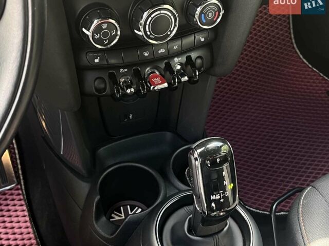 Білий Міні Hatch, об'ємом двигуна 1.5 л та пробігом 58 тис. км за 13890 $, фото 21 на Automoto.ua