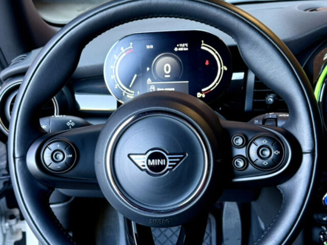 Білий Міні Hatch, об'ємом двигуна 2 л та пробігом 28 тис. км за 29500 $, фото 19 на Automoto.ua