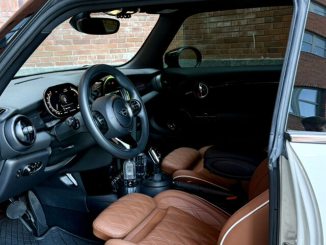 Білий Міні Hatch, об'ємом двигуна 2 л та пробігом 28 тис. км за 29500 $, фото 11 на Automoto.ua