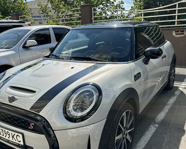 Белый Мини Hatch, объемом двигателя 2 л и пробегом 19 тыс. км за 34000 $, фото 6 на Automoto.ua