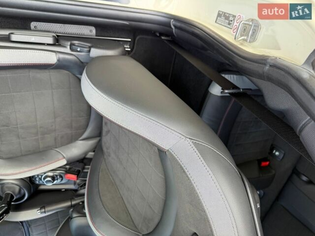 Белый Мини Hatch, объемом двигателя 2 л и пробегом 28 тыс. км за 36000 $, фото 15 на Automoto.ua