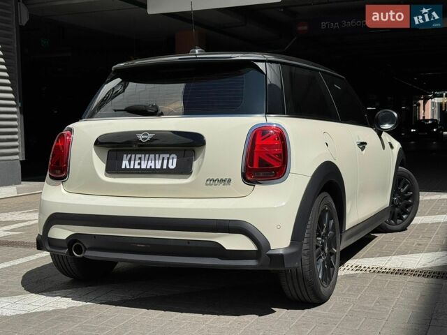 Белый Мини Hatch, объемом двигателя 1.5 л и пробегом 35 тыс. км за 26500 $, фото 8 на Automoto.ua