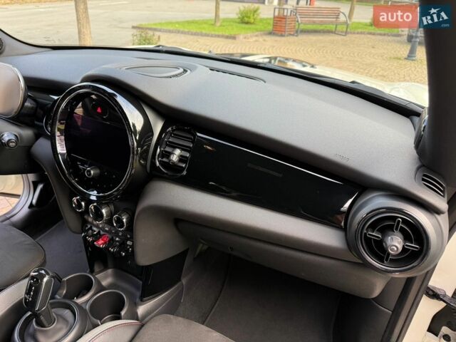 Белый Мини Hatch, объемом двигателя 2 л и пробегом 28 тыс. км за 36000 $, фото 17 на Automoto.ua
