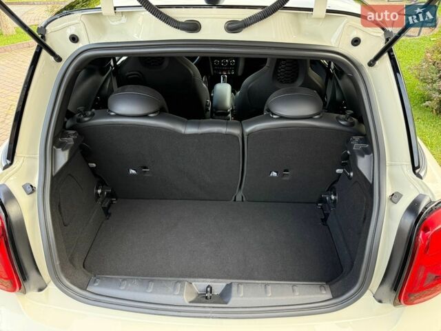 Белый Мини Hatch, объемом двигателя 2 л и пробегом 28 тыс. км за 36000 $, фото 11 на Automoto.ua