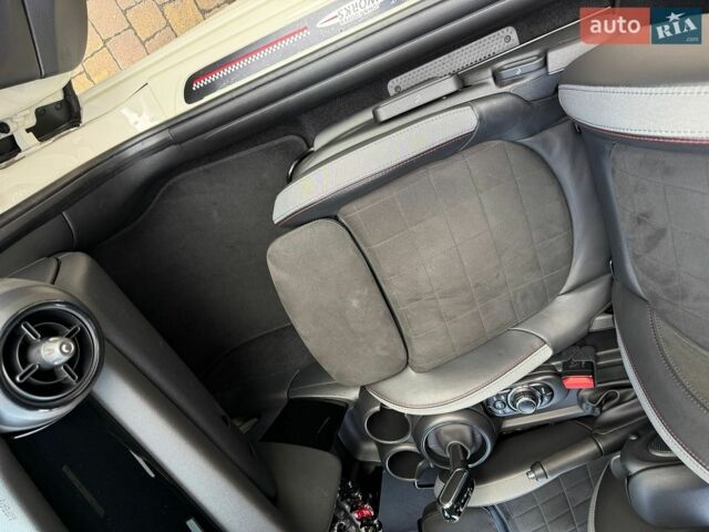 Белый Мини Hatch, объемом двигателя 2 л и пробегом 28 тыс. км за 36000 $, фото 16 на Automoto.ua