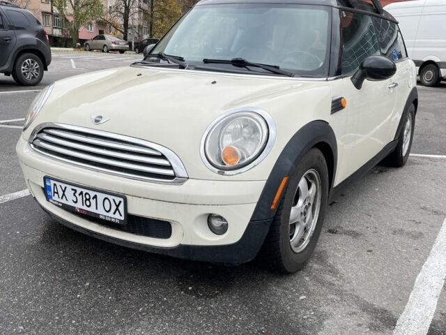 Белый Мини Hatch, объемом двигателя 1.6 л и пробегом 117 тыс. км за 7800 $, фото 3 на Automoto.ua