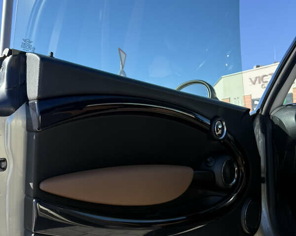 Бежевий Міні Hatch, об'ємом двигуна 1.6 л та пробігом 111 тис. км за 7000 $, фото 16 на Automoto.ua