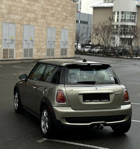 Бежевый Мини Hatch, объемом двигателя 1.6 л и пробегом 149 тыс. км за 7800 $, фото 3 на Automoto.ua