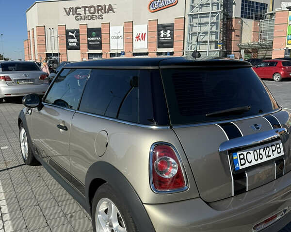 Бежевий Міні Hatch, об'ємом двигуна 1.6 л та пробігом 111 тис. км за 7000 $, фото 8 на Automoto.ua