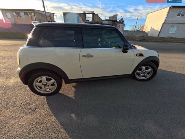 Бежевый Мини Hatch, объемом двигателя 1.6 л и пробегом 215 тыс. км за 7000 $, фото 6 на Automoto.ua