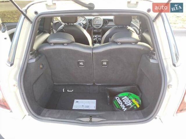 Бежевый Мини Hatch, объемом двигателя 1.6 л и пробегом 149 тыс. км за 6700 $, фото 14 на Automoto.ua