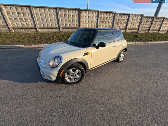 Бежевый Мини Hatch, объемом двигателя 1.6 л и пробегом 215 тыс. км за 7000 $, фото 2 на Automoto.ua