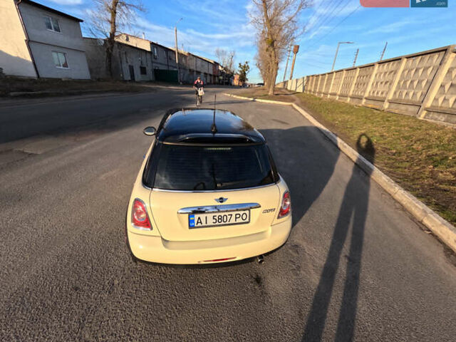 Бежевый Мини Hatch, объемом двигателя 1.6 л и пробегом 215 тыс. км за 7000 $, фото 4 на Automoto.ua