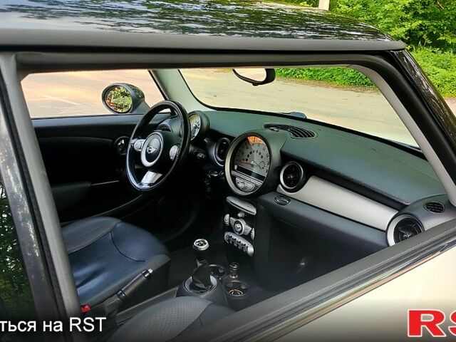 Бежевый Мини Hatch, объемом двигателя 1.6 л и пробегом 258 тыс. км за 5100 $, фото 9 на Automoto.ua