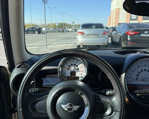 Бежевий Міні Hatch, об'ємом двигуна 1.6 л та пробігом 111 тис. км за 7000 $, фото 33 на Automoto.ua