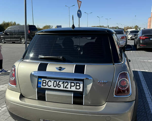 Бежевий Міні Hatch, об'ємом двигуна 1.6 л та пробігом 111 тис. км за 7000 $, фото 14 на Automoto.ua