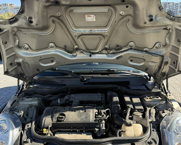 Бежевий Міні Hatch, об'ємом двигуна 1.6 л та пробігом 111 тис. км за 7000 $, фото 47 на Automoto.ua