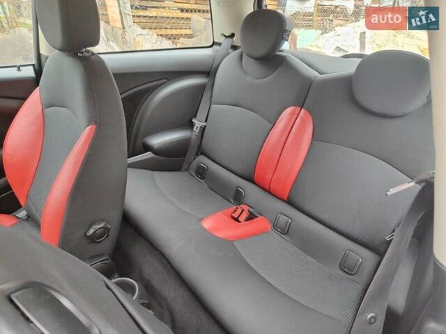Бежевый Мини Hatch, объемом двигателя 1.6 л и пробегом 125 тыс. км за 8400 $, фото 18 на Automoto.ua