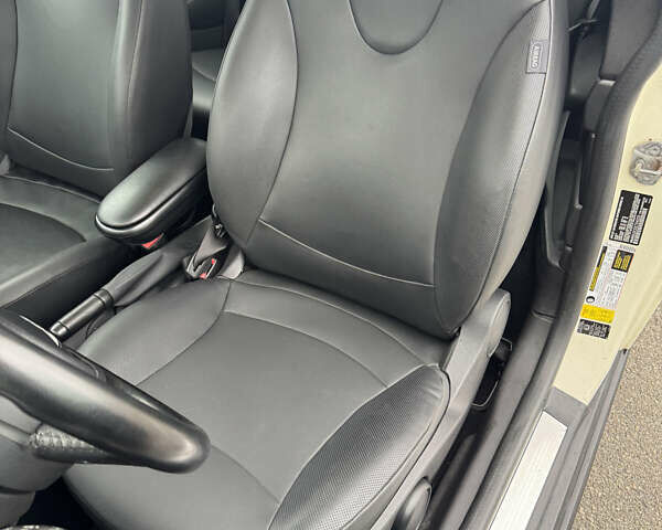 Бежевый Мини Hatch, объемом двигателя 1.6 л и пробегом 165 тыс. км за 10900 $, фото 19 на Automoto.ua