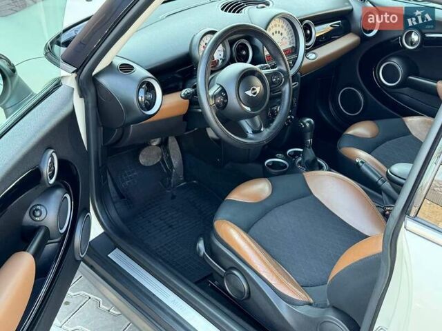 Бежевый Мини Hatch, объемом двигателя 1.6 л и пробегом 120 тыс. км за 8500 $, фото 52 на Automoto.ua
