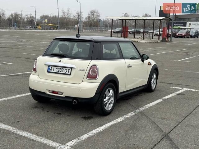 Бежевый Мини Hatch, объемом двигателя 1.6 л и пробегом 165 тыс. км за 10900 $, фото 10 на Automoto.ua