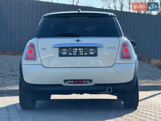 Бежевый Мини Hatch, объемом двигателя 1.6 л и пробегом 120 тыс. км за 8500 $, фото 20 на Automoto.ua