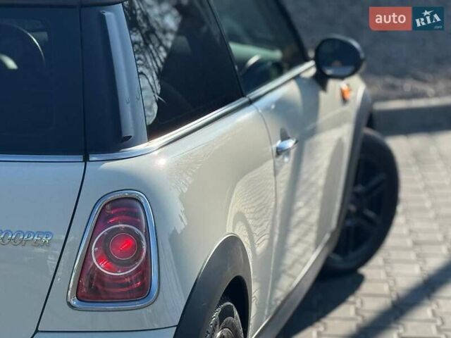 Бежевый Мини Hatch, объемом двигателя 1.6 л и пробегом 120 тыс. км за 8500 $, фото 22 на Automoto.ua